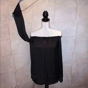 Context Black Long Sleeve Blouse - Off Shoulder